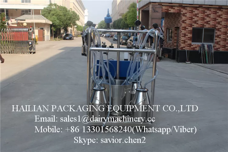 Electric Mobile Milking Unit Double Bucket Milking Machine With 2.2 Kw Motor