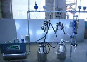Automtic Movable Dairy Milking Machine For Sheep , Goats , Buffaloes