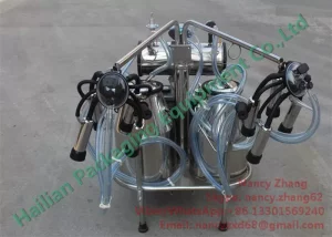 Automated Gasoline Engine Mobile Milking Machine Dairy Milking Equipment