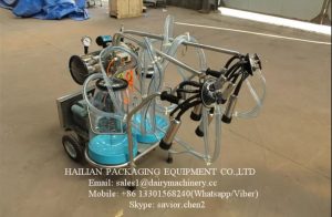 Plastic Buckets Milking Machine With Measuring Calibration , Mobile Milking Machine_1