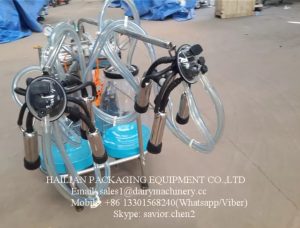 Transparent Buckets Mobile Milking Machine For Farm Cow Milking , 25L_3